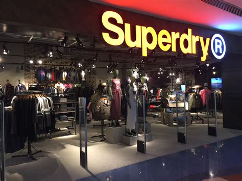 how many stores does superdry have